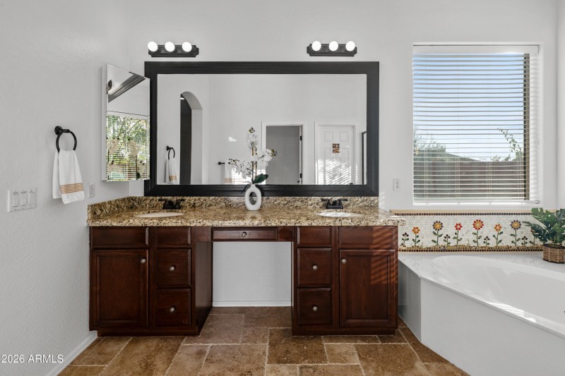 4365-S-Columbine-Way-38