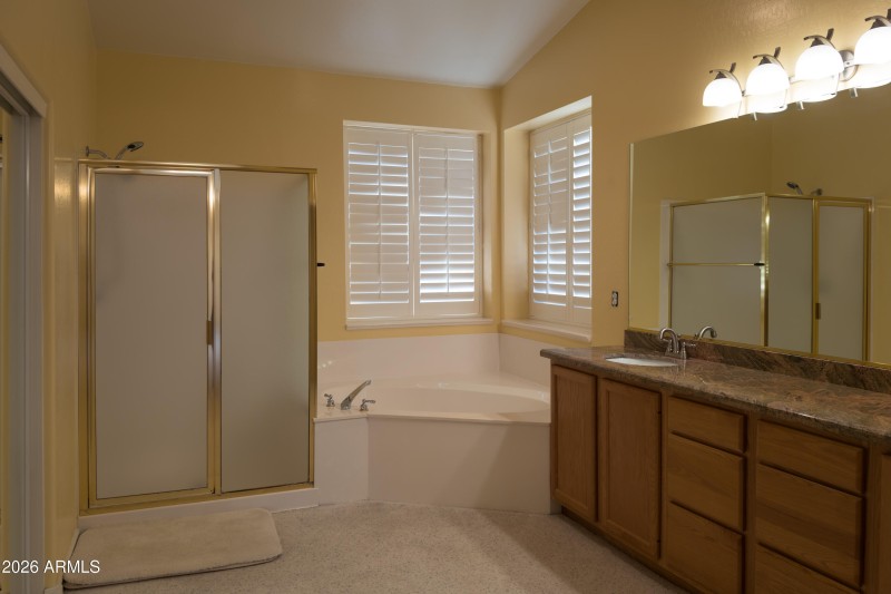5_master bath_