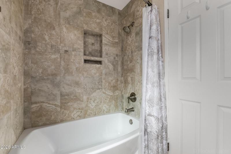 tub in primary bathroom