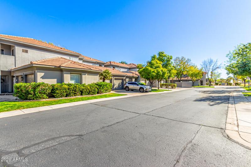 32 - Arrowhead Clubhouse