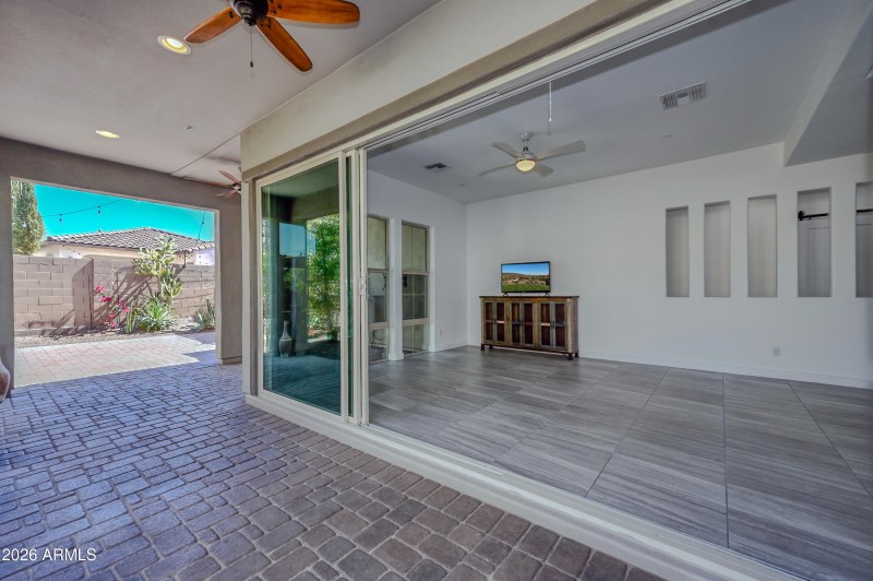 Covered Patio-Dining Room