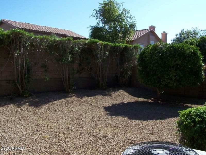 20120525192355440953000000-o