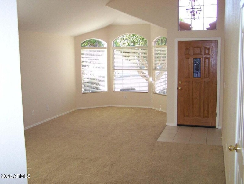 20120525191618984247000000-o