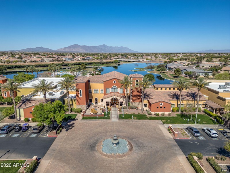 Spectacular LIving