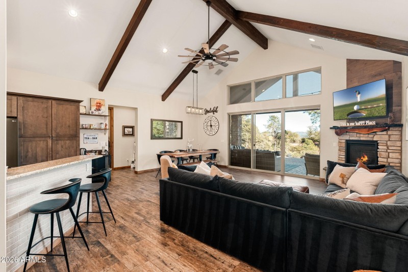 1203 E Cedar Ln - 07