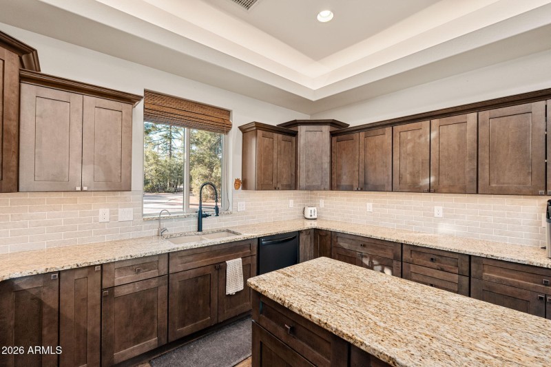 1203 E Cedar Ln - 15