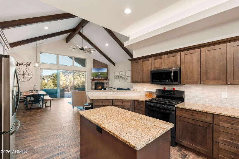 1203 E Cedar Ln - 16