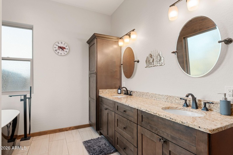 1203 E Cedar Ln - 21