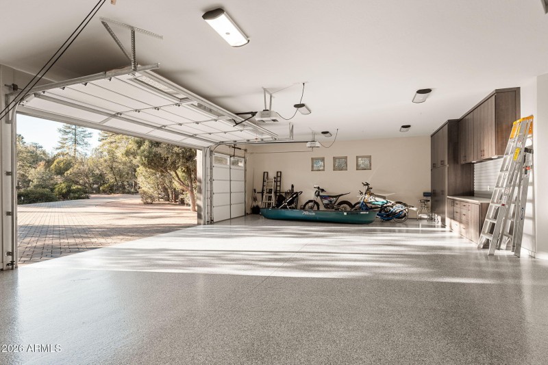 1203 E Cedar Ln - 28