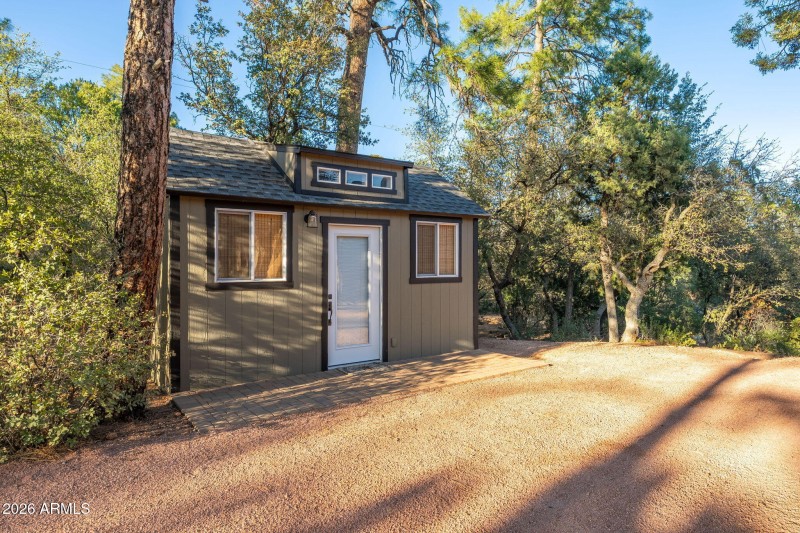 1203 E Cedar Ln - 40