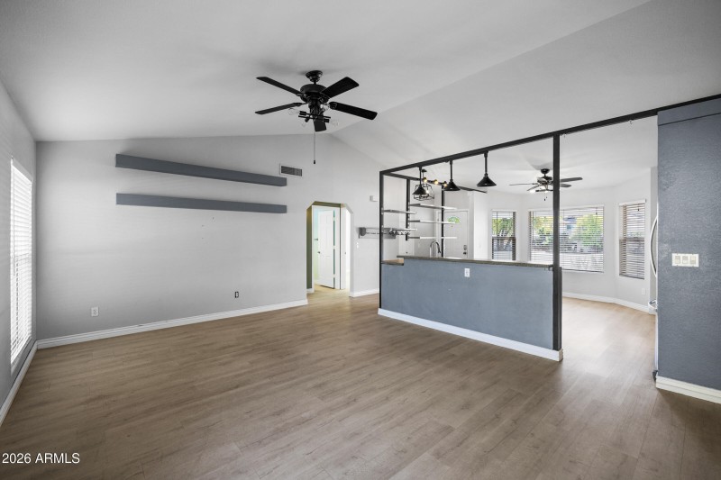 1827 N Sericin Cir-17