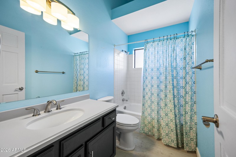 1827 N Sericin Cir-20