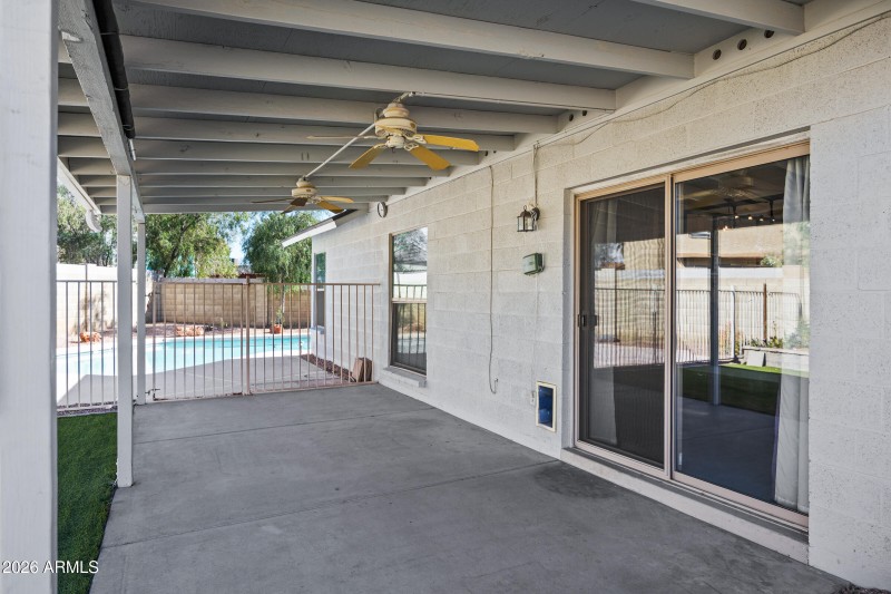 1827 N Sericin Cir-32