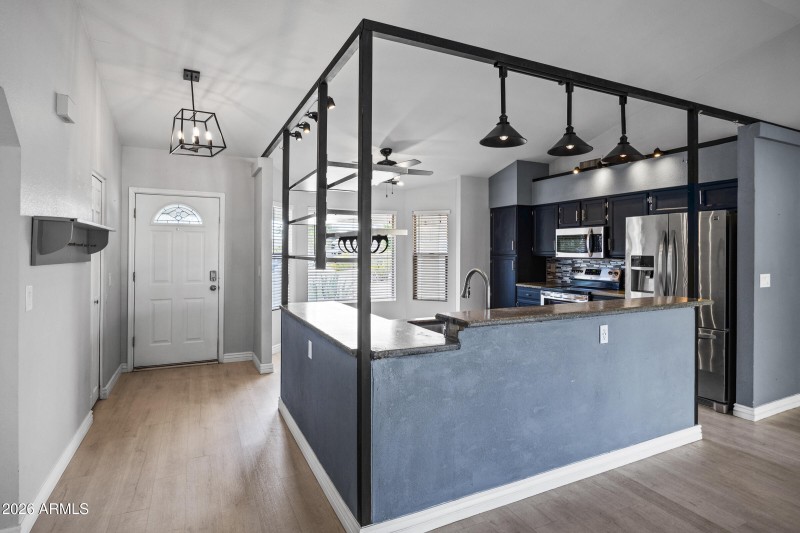 1827 N Sericin Cir-9