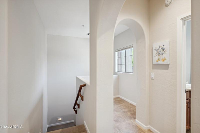 5-web-or-mls-3935-e-rough-rider-rd-r-uni