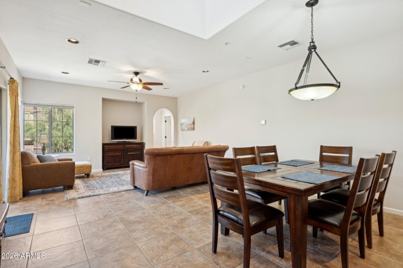 11-web-or-mls-3935-e-rough-rider-rd-r-un