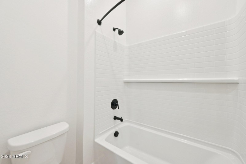 25-web-or-mls-E Twin Acres Dr-S1103-025