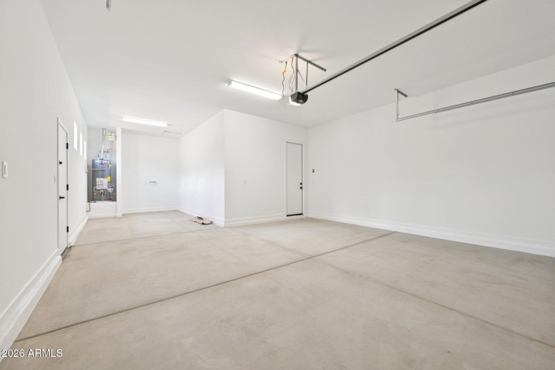 41-web-or-mls-E Twin Acres Dr-S1103-041