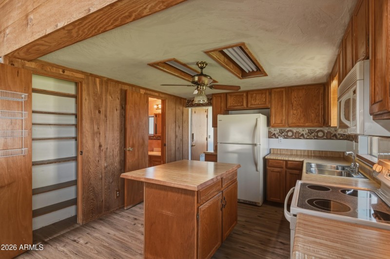 41_nkn_7020__b86d22b8-3db3-4d4b-90d5-674