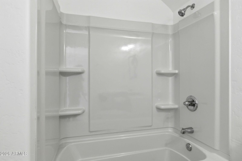 Primary Tub/Shower