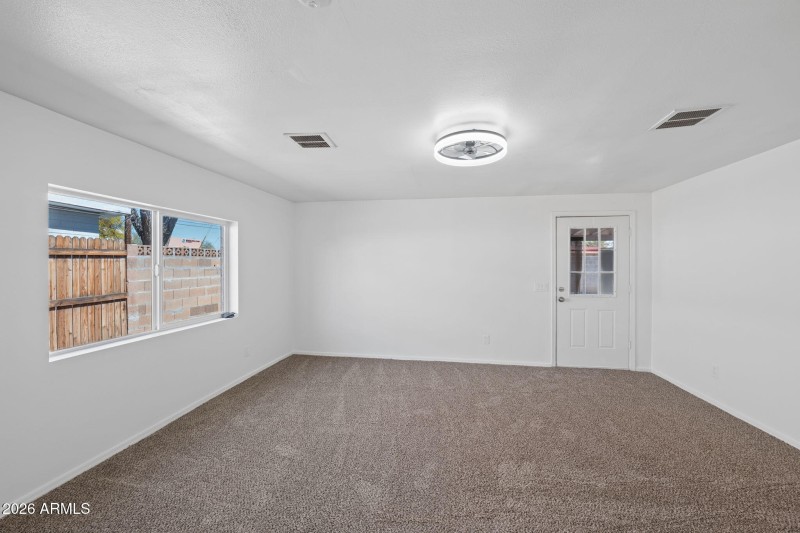 12-web-or-mls-7-s-catalina-st