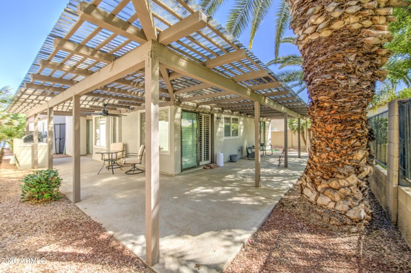 Kramer Patio Wrap Around