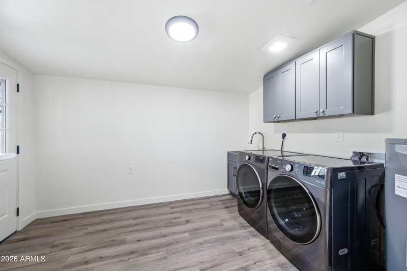 Spacious laundry and Pantry