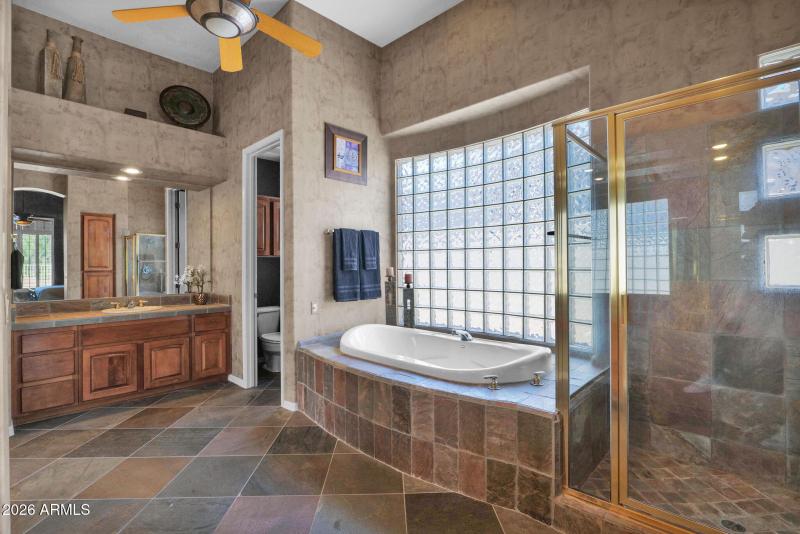 17-web-or-mls-P1559003