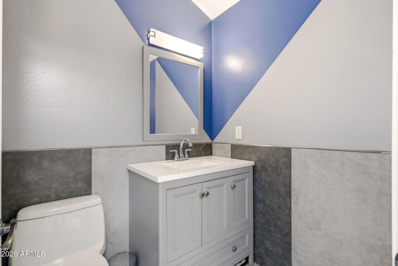 Fin Garage Half Bath