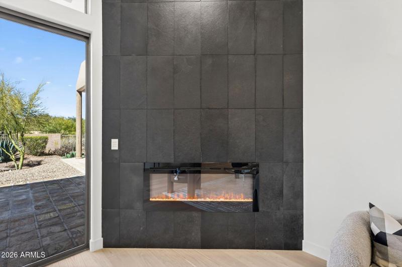 13-web-or-mls-64N 80th Way