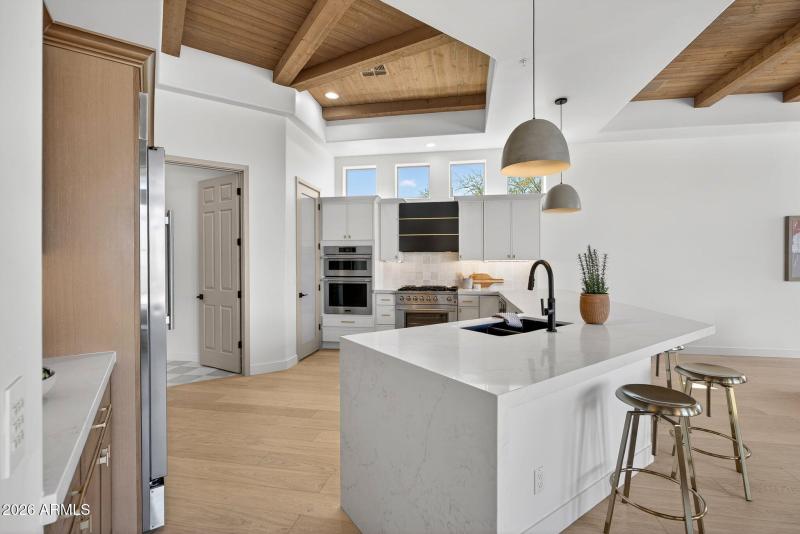 28-web-or-mls-75N 80th Way