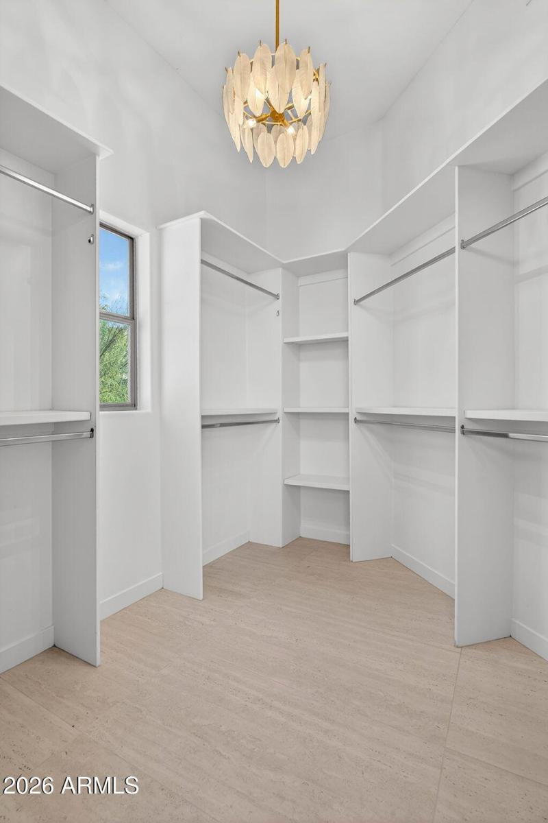 51-web-or-mls-40N 80th Way