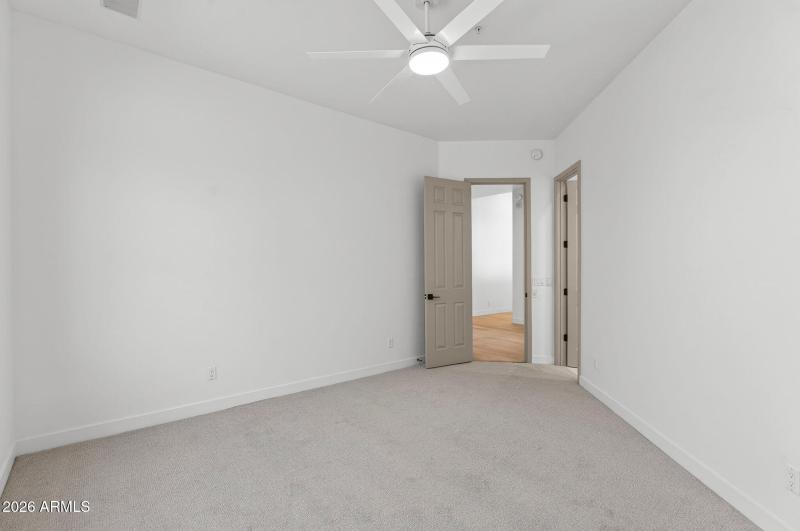 52-web-or-mls-42N 80th Way