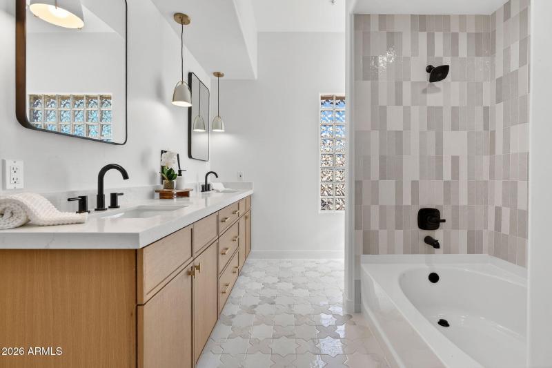 58-web-or-mls-48N 80th Way