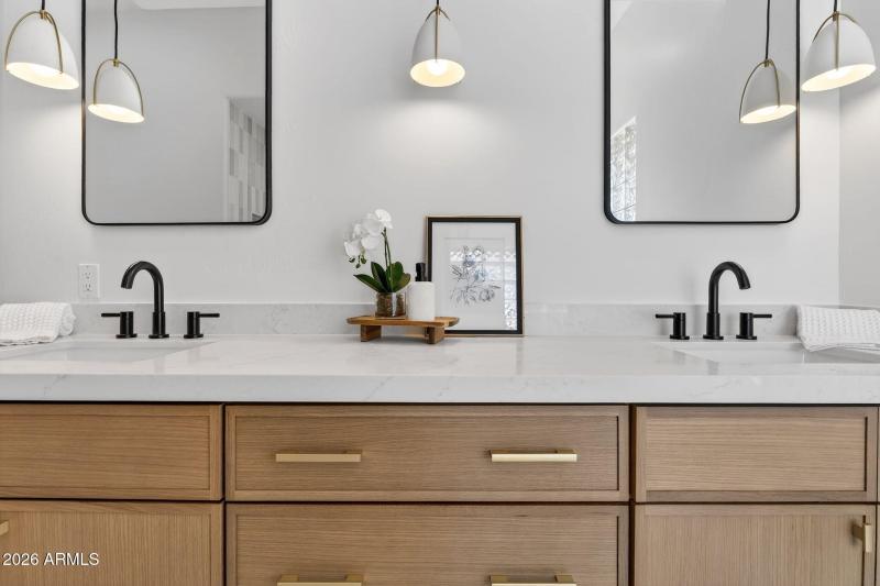 60-web-or-mls-50N 80th Way