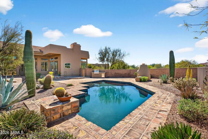 84-web-or-mls-04N 80th Way (1)