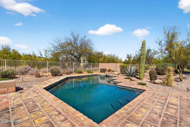 85-web-or-mls-01N 80th Way (1)