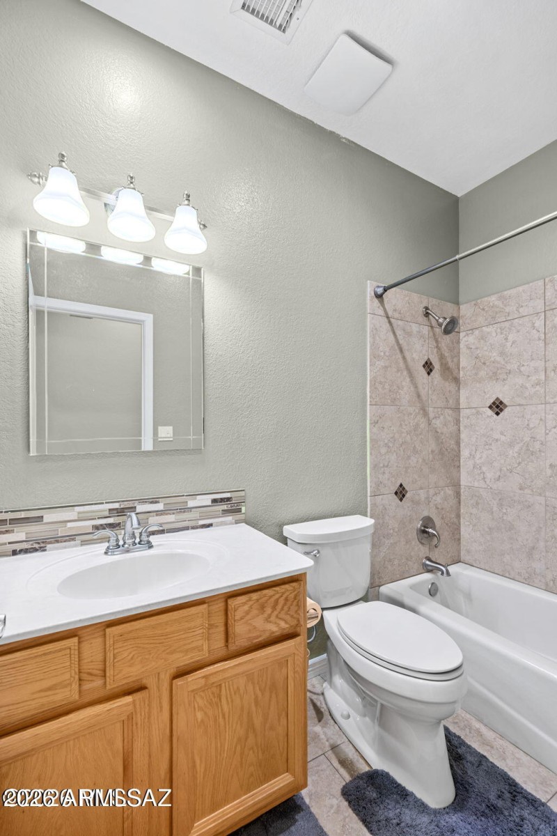 1791 W Eagle Crest Place