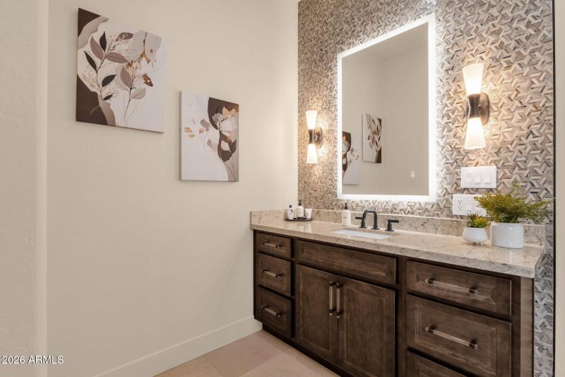 His Sink Primary Bath