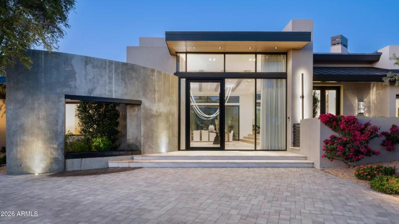 Front Entry w/ Water Feature
