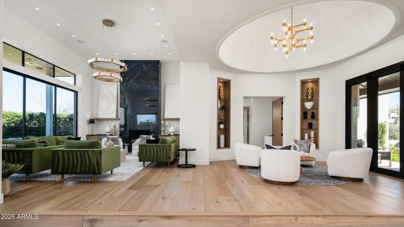 Formal Sitting & Living Room