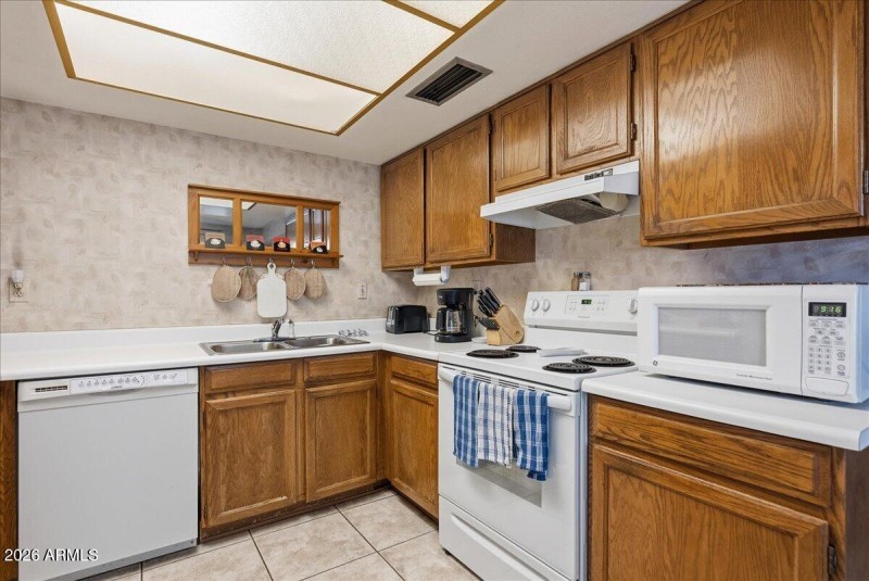 12-1850 S Westwood unit 47_RedHogMedia