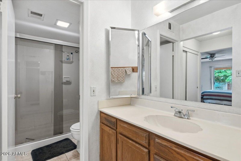 18-1850 S Westwood unit 47_RedHogMedia