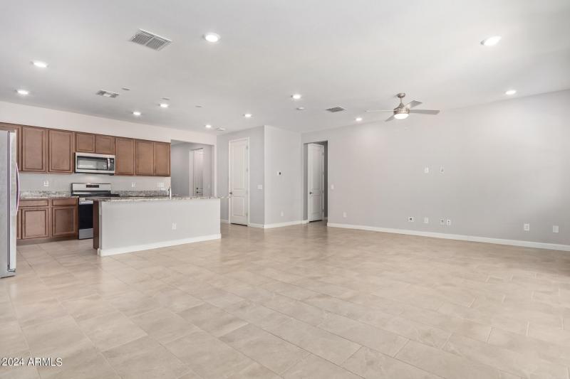 0012-12 - Tumbleweed