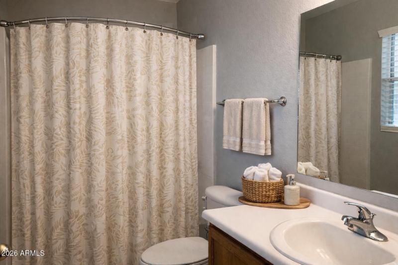 VIRTUAL IMAGE OF BATHROOM 2