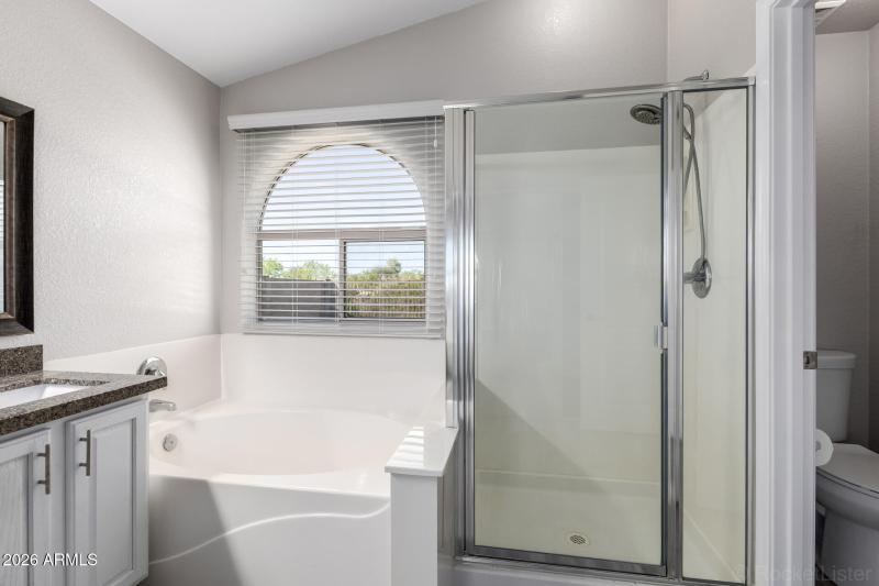 Separate Tub & Shower