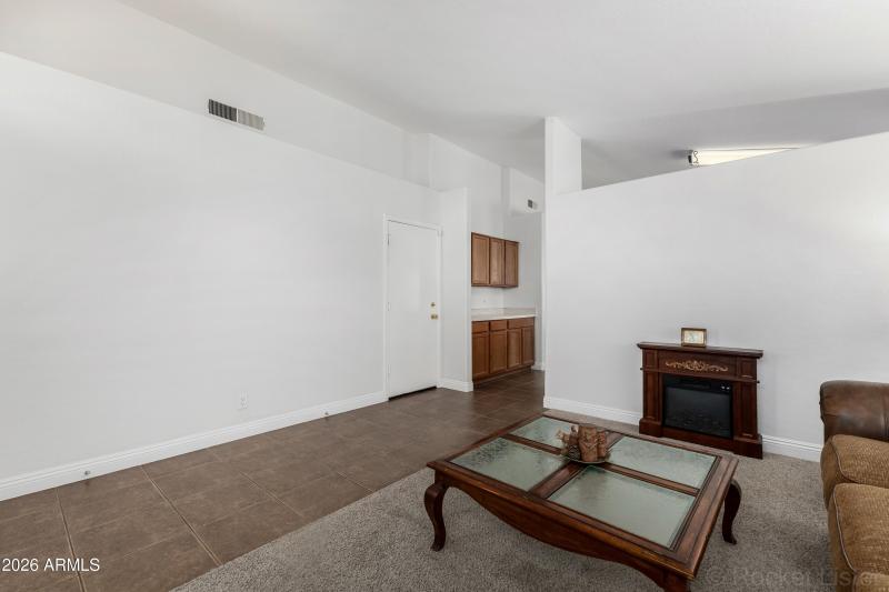 486728d5d2a0e95d15ebcf2a923e8efe