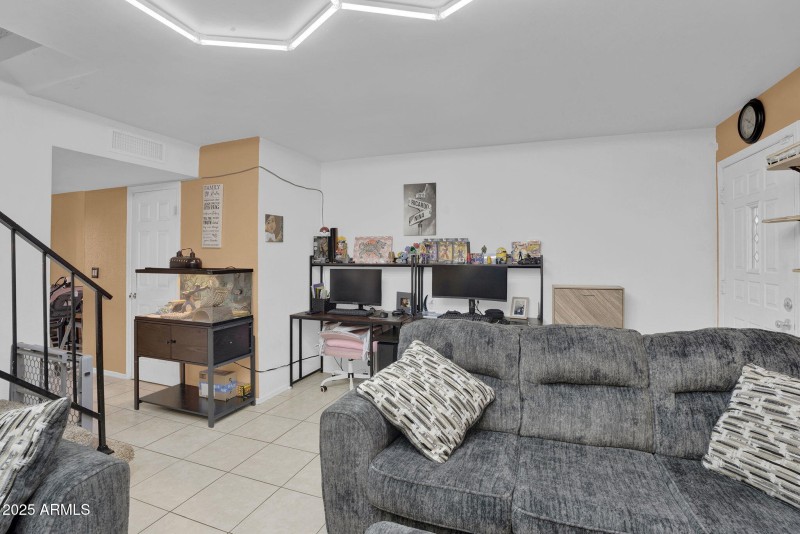 9-web-or-mls-3491 N Arizona #83 -6