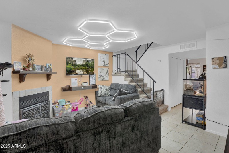 10-web-or-mls-3491 N Arizona #83 -5