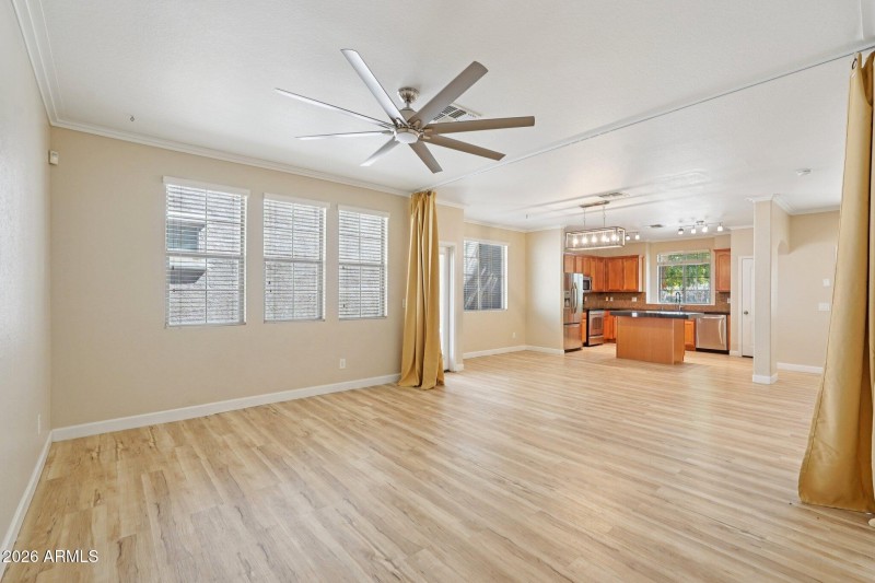 11-web-or-mls-E Rosemonte Dr-S1403-011